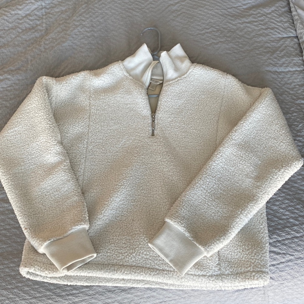 Banana Republic cream crop Sherpa quarter zip